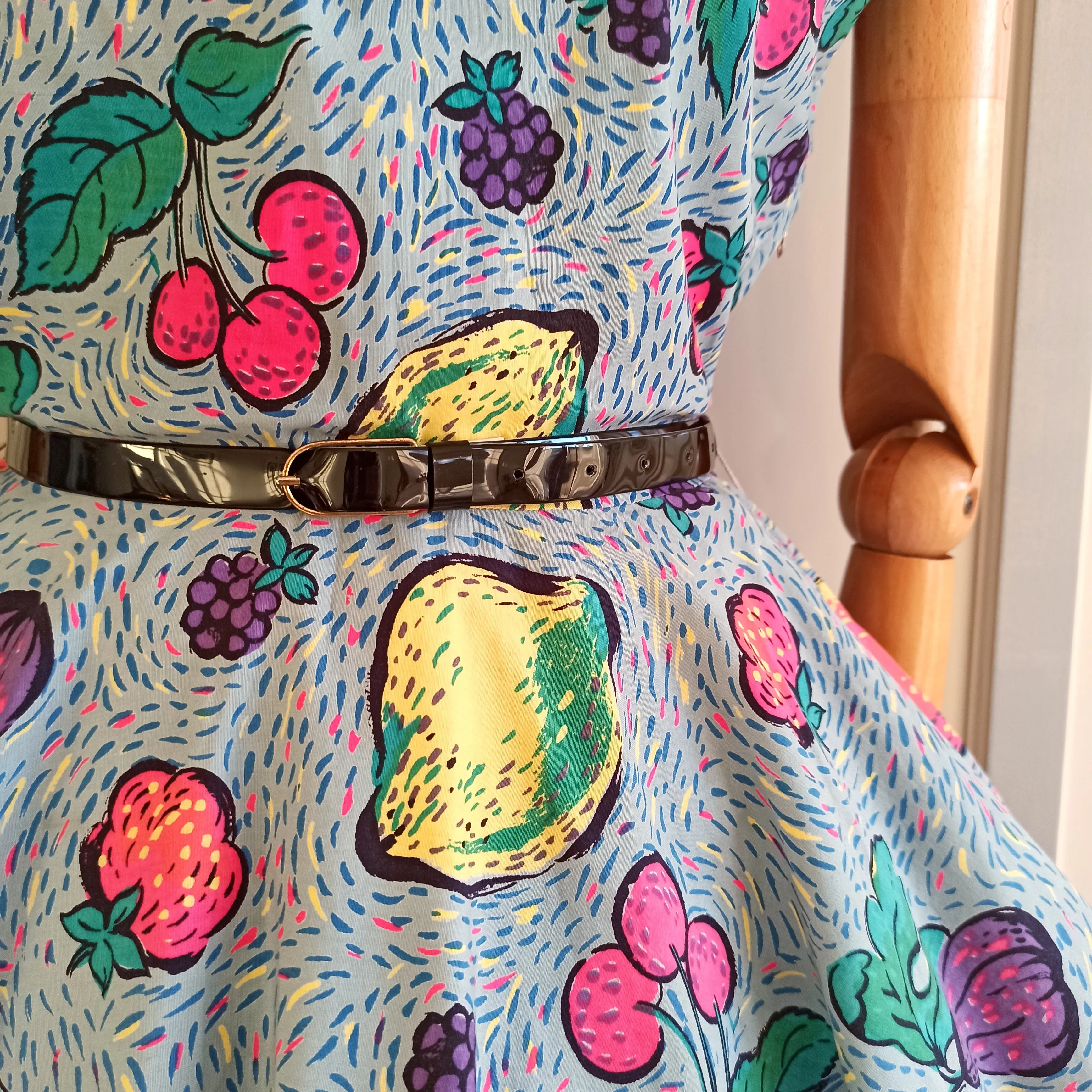 1940s 1950s - Stunning Novelty Print Fruits Cotton Dress - W27 (68cm)
