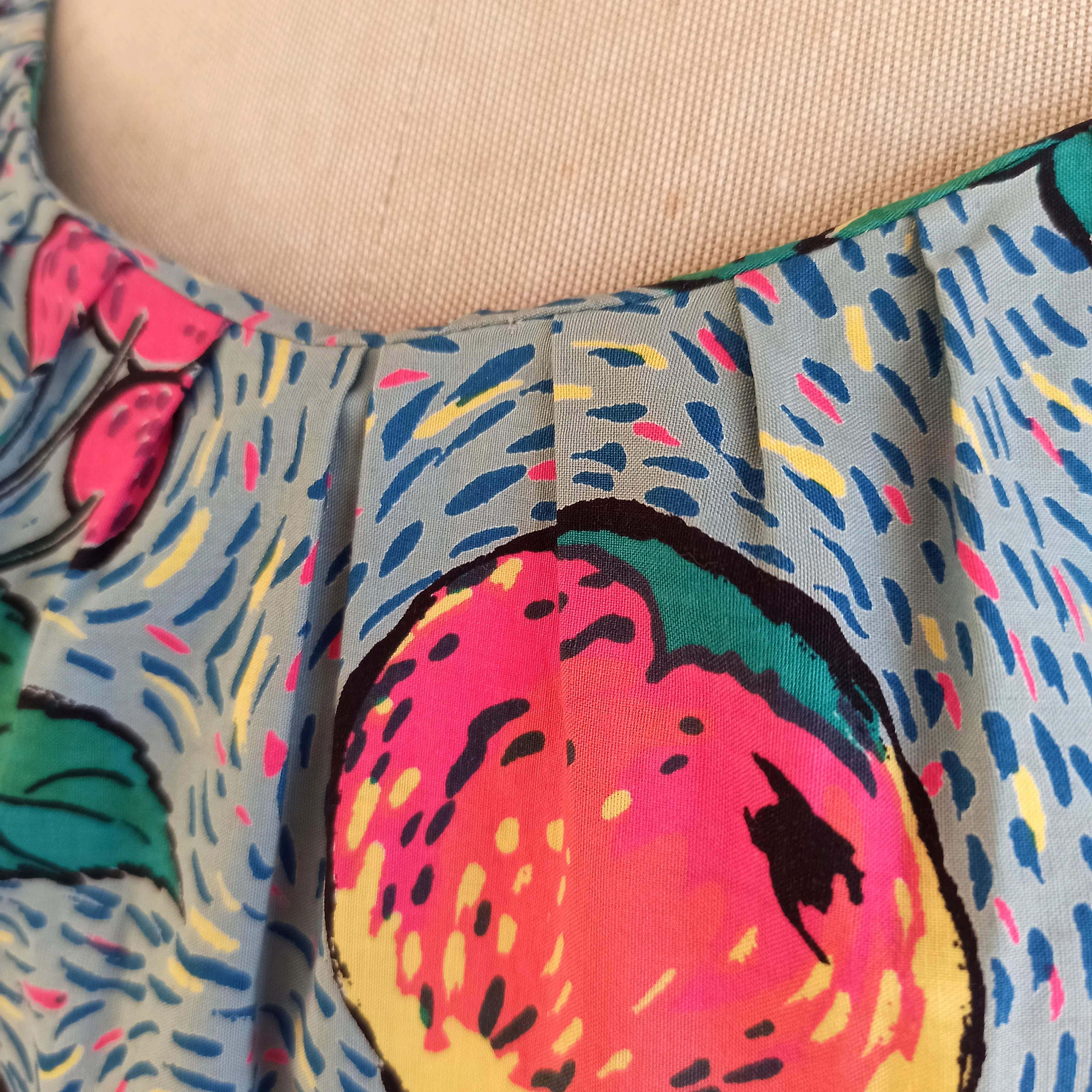 1940s 1950s - Stunning Novelty Print Fruits Cotton Dress - W27 (68cm)