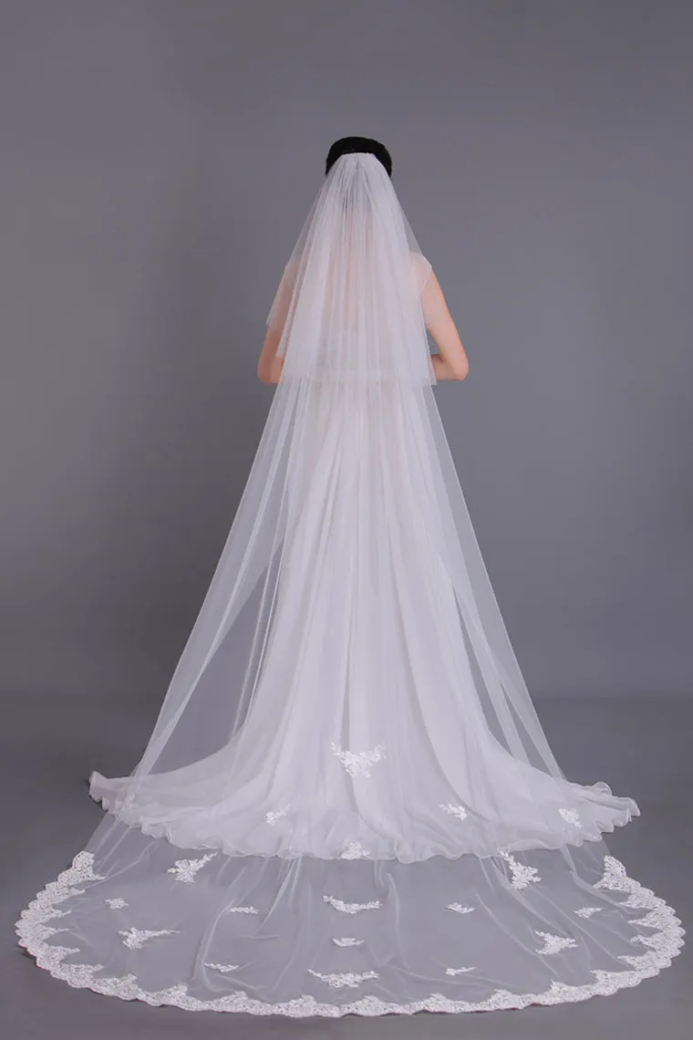 Gorgeous Two-Tier Cathedral Bridal Veils With Applique